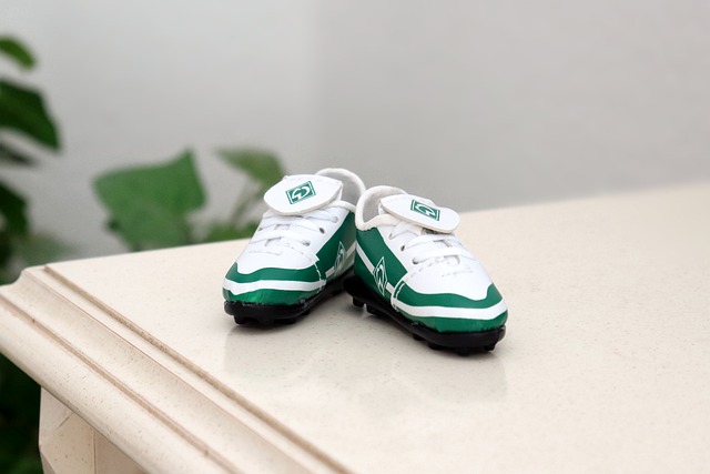 塞尔比，希金斯，囧哥等众多大牌前来参赛！越来越期待这场斯诺克盛宴了！.